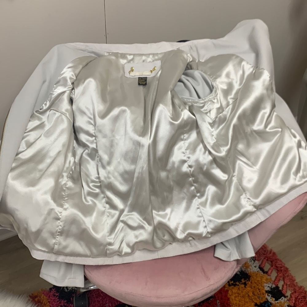 Beautiful spring New Leather Coat - Picture 14 of 16